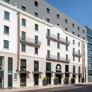 Doubletree By Hilton Fontana Park מלון ליסבון